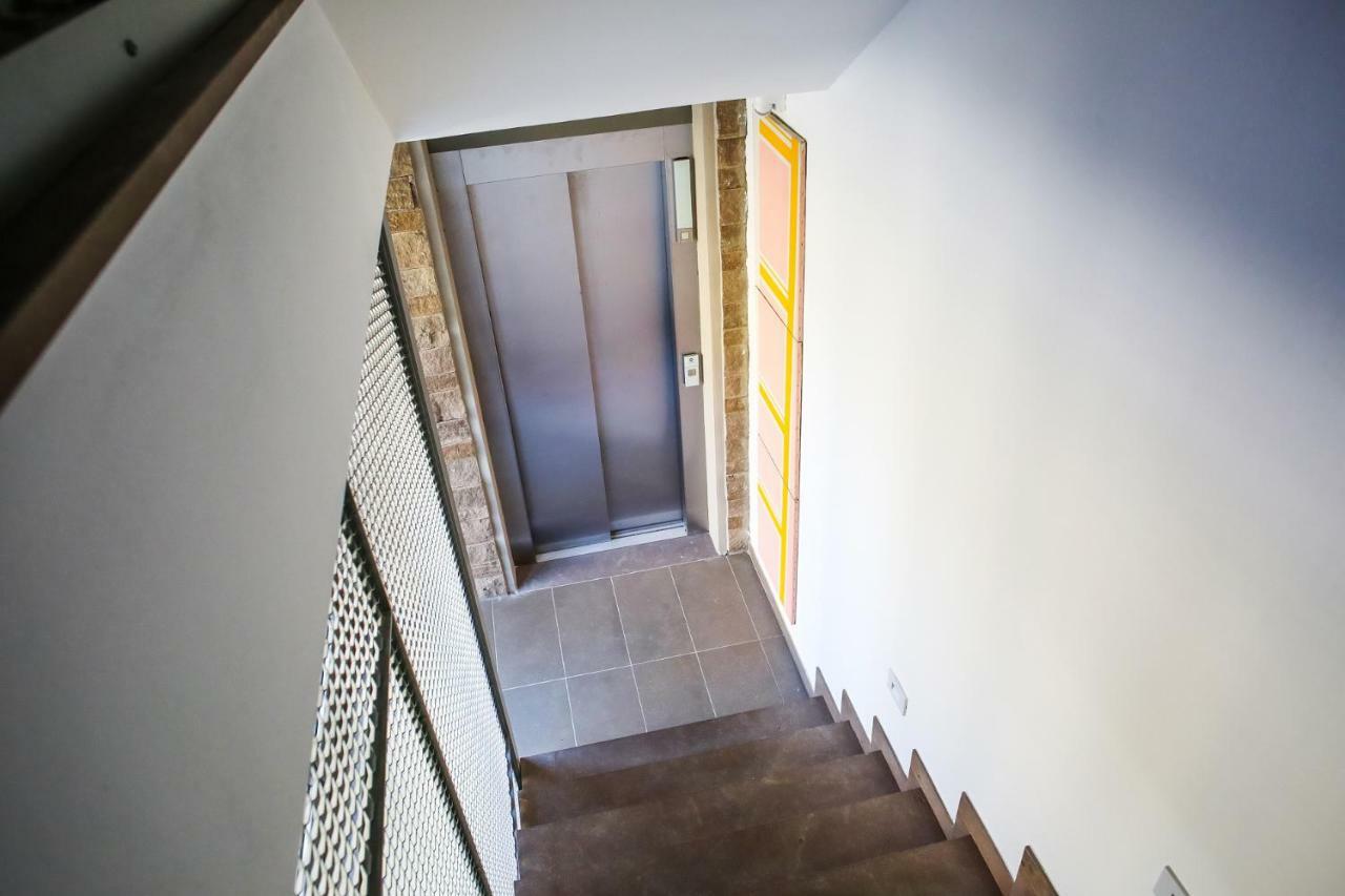 B&B Warmup Grosseto - Parcheggio Incluso Nella Corte Interna Exteriör bild